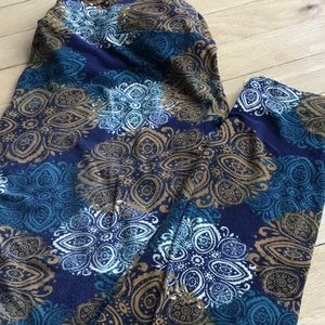 LuLaRoe Tall and Curvy TC leggings